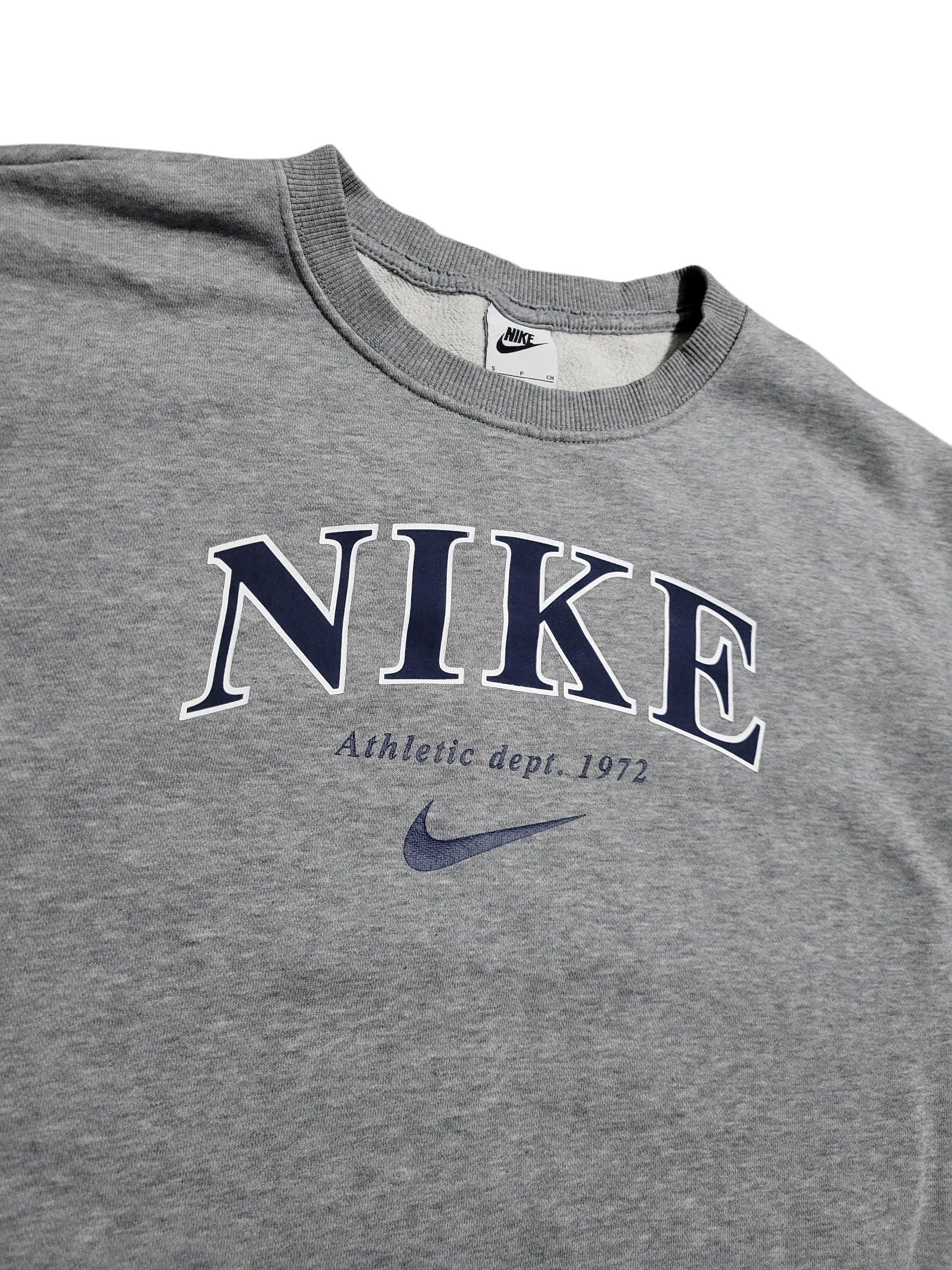 Gray Vintage Nike Sweater (M)